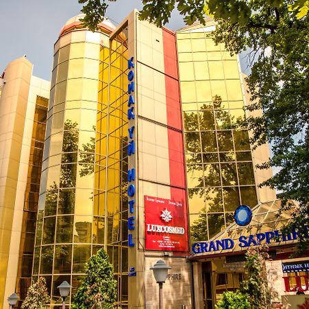 אלמטי Grand Sapphire Hotel מראה חיצוני תמונה