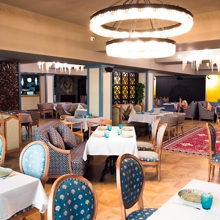 אלמטי Grand Sapphire Hotel מראה חיצוני תמונה