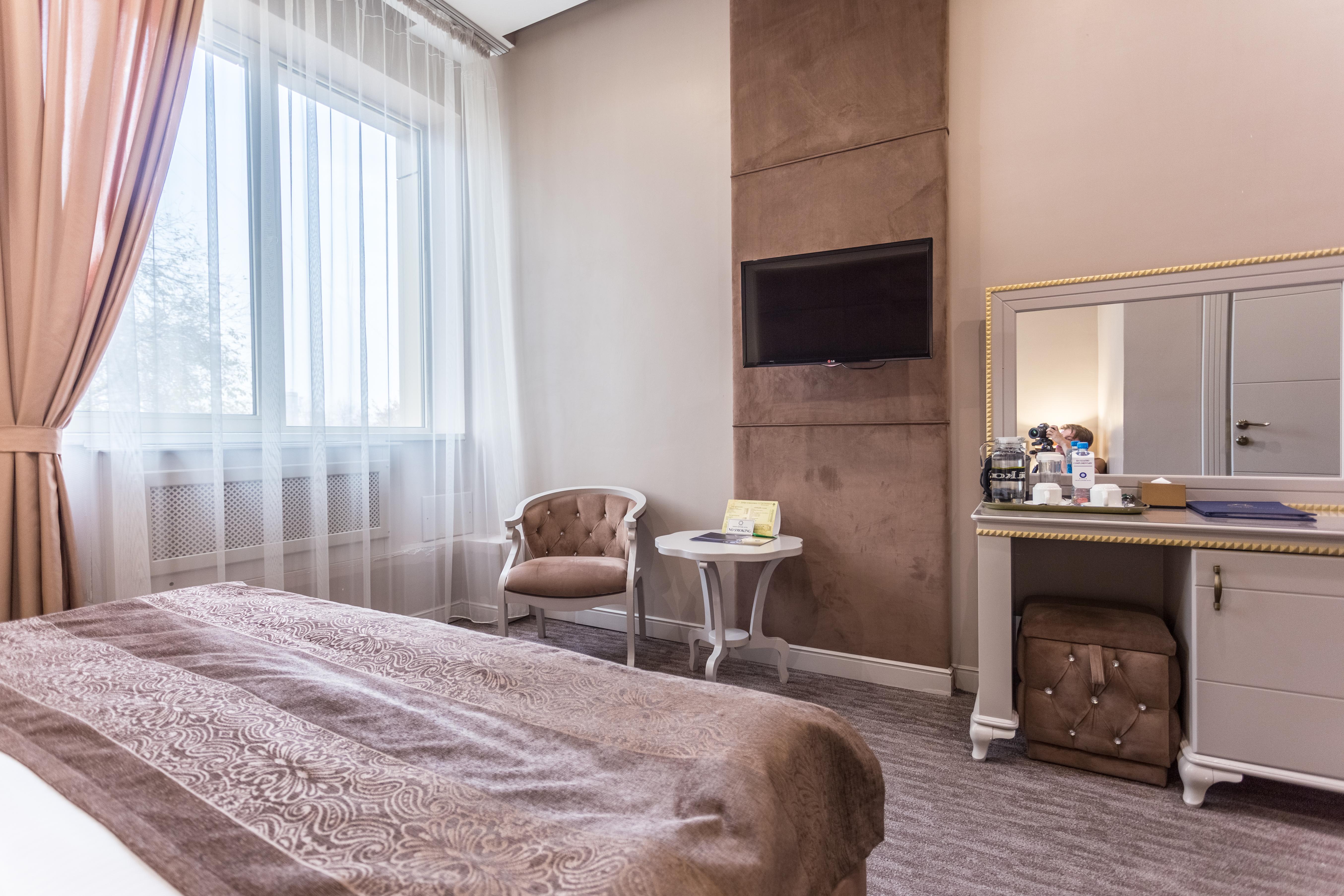 אלמטי Grand Sapphire Hotel מראה חיצוני תמונה