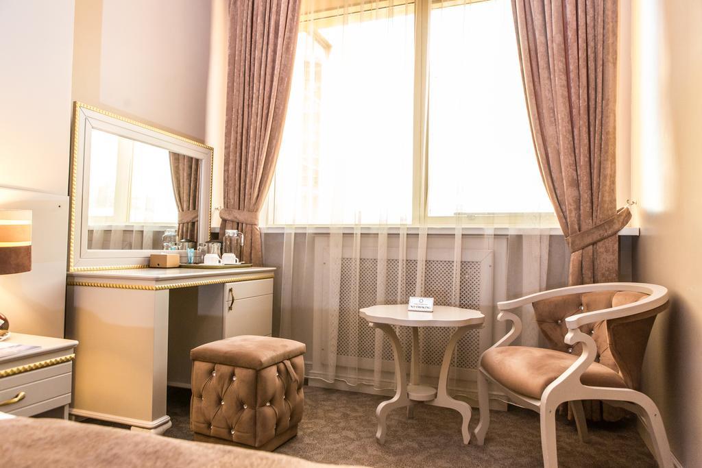 אלמטי Grand Sapphire Hotel מראה חיצוני תמונה