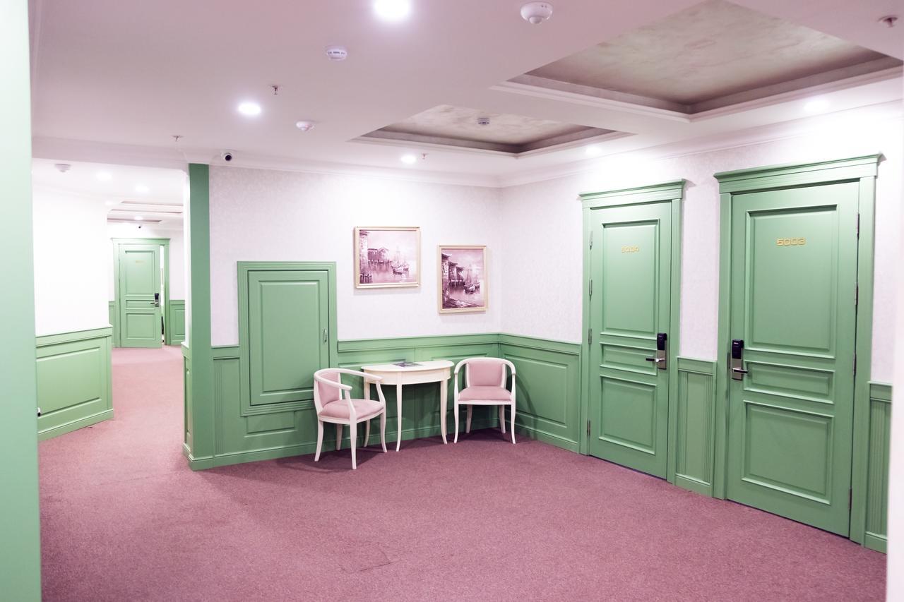 אלמטי Grand Sapphire Hotel מראה חיצוני תמונה