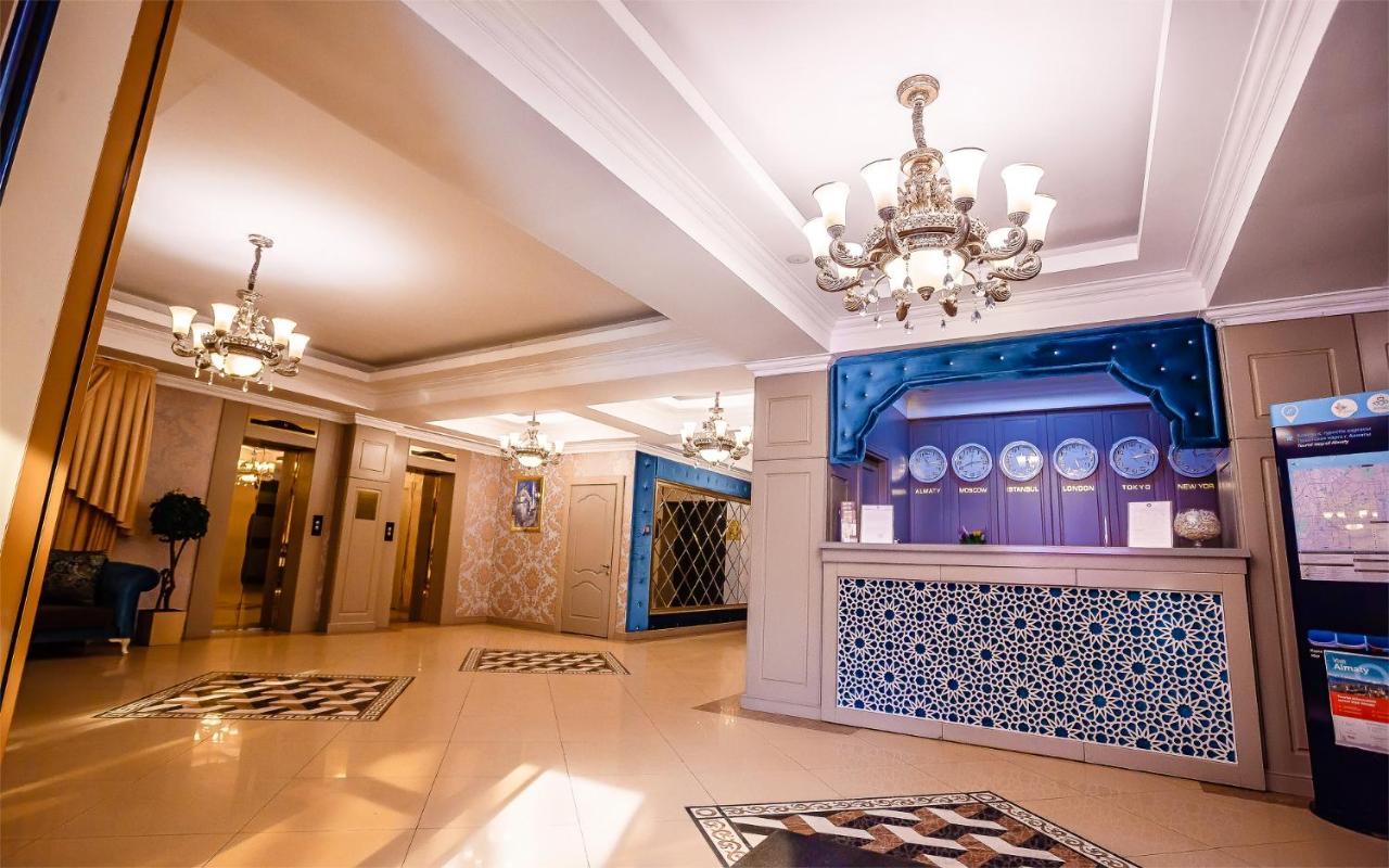 אלמטי Grand Sapphire Hotel מראה חיצוני תמונה
