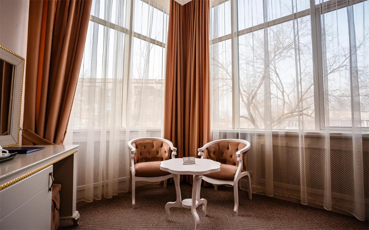 אלמטי Grand Sapphire Hotel מראה חיצוני תמונה
