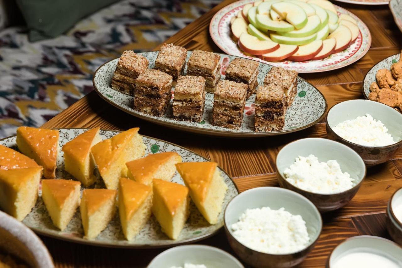 אלמטי Grand Sapphire Hotel מראה חיצוני תמונה
